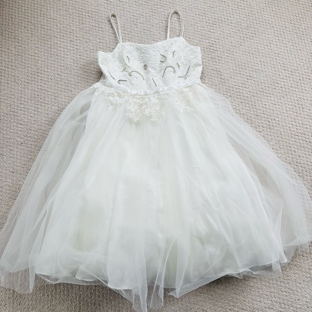 David's Bridal Ivory Floral Appliqué Spaghetti Strap Flower Girl Dress - Picture 1 of 7